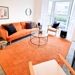coming-soon-luxury-3-bed-home.cardiffhotelswales.com/